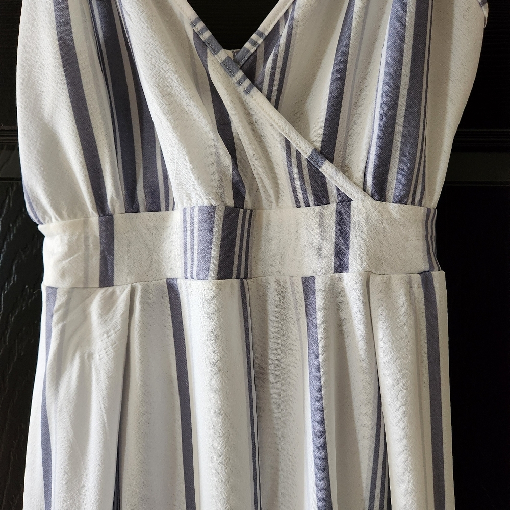 SUCREFAS Boho Blue White Striped Wide Leg Jumpsuit V-Neck Tie Back Size Large - Picture 3 of 12
